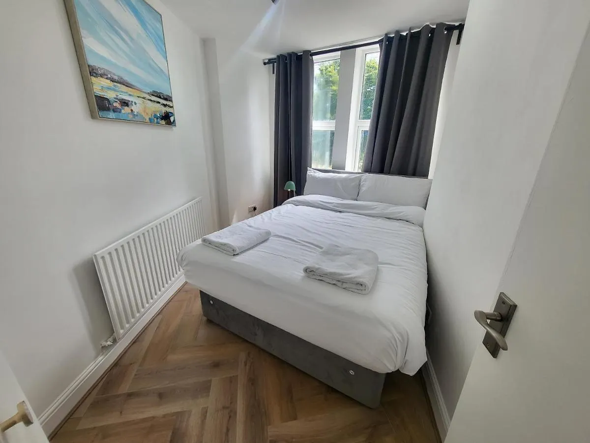 Garland Grangewood Central House, London Apartment 0*,  United Kingdom