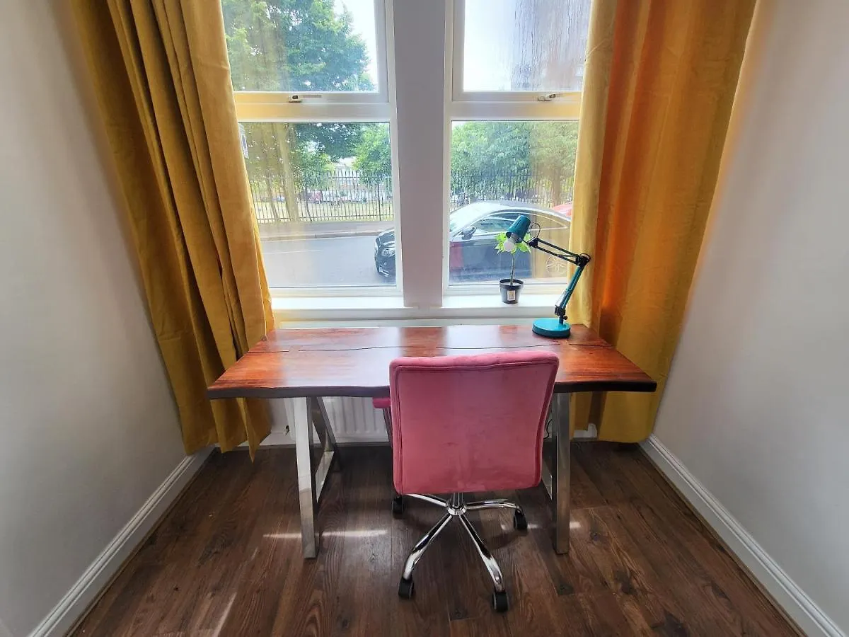 Garland Grangewood Central House, London Apartment