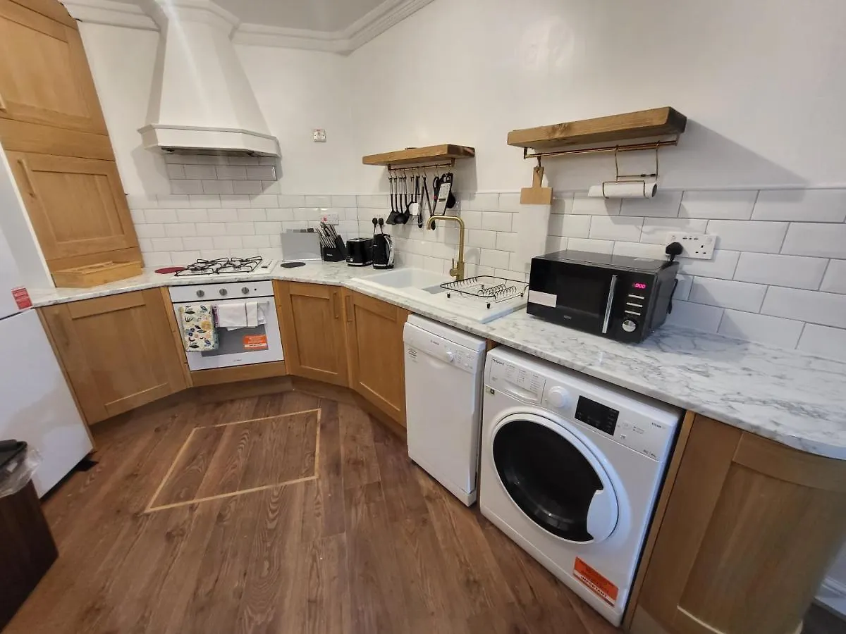 Garland Grangewood Central House, London Apartment 0*,