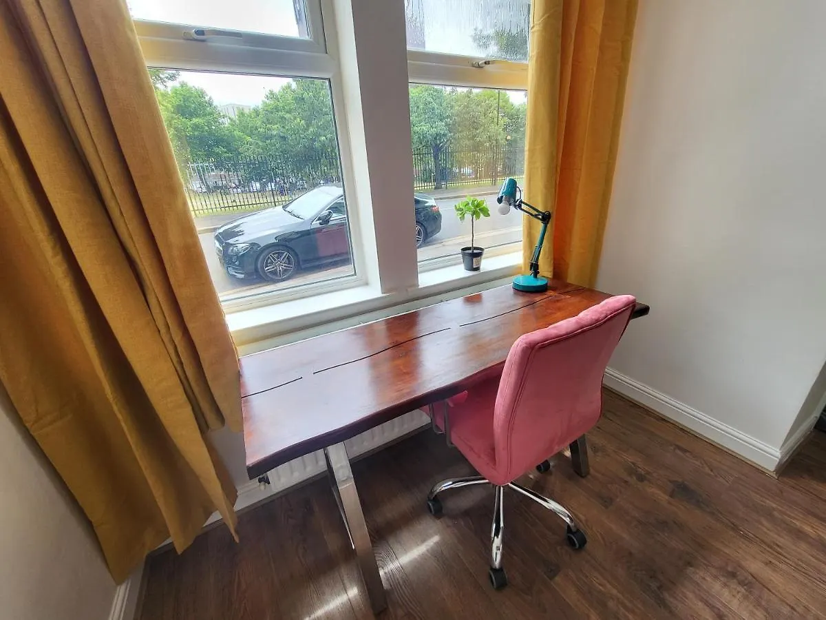 Garland Grangewood Central House, London Apartment 0*,  United Kingdom